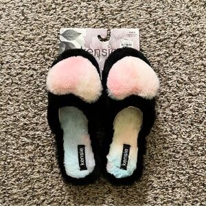 NWT Women's Kensie Tie-Dyed Hearts Memory Foam Size 8 Slippers